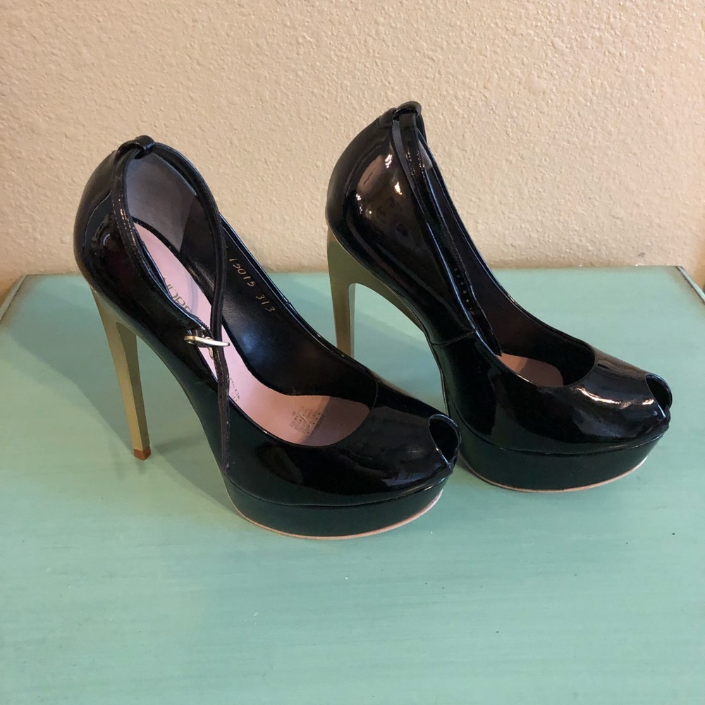 Pumps lot - Picture 5 of 8